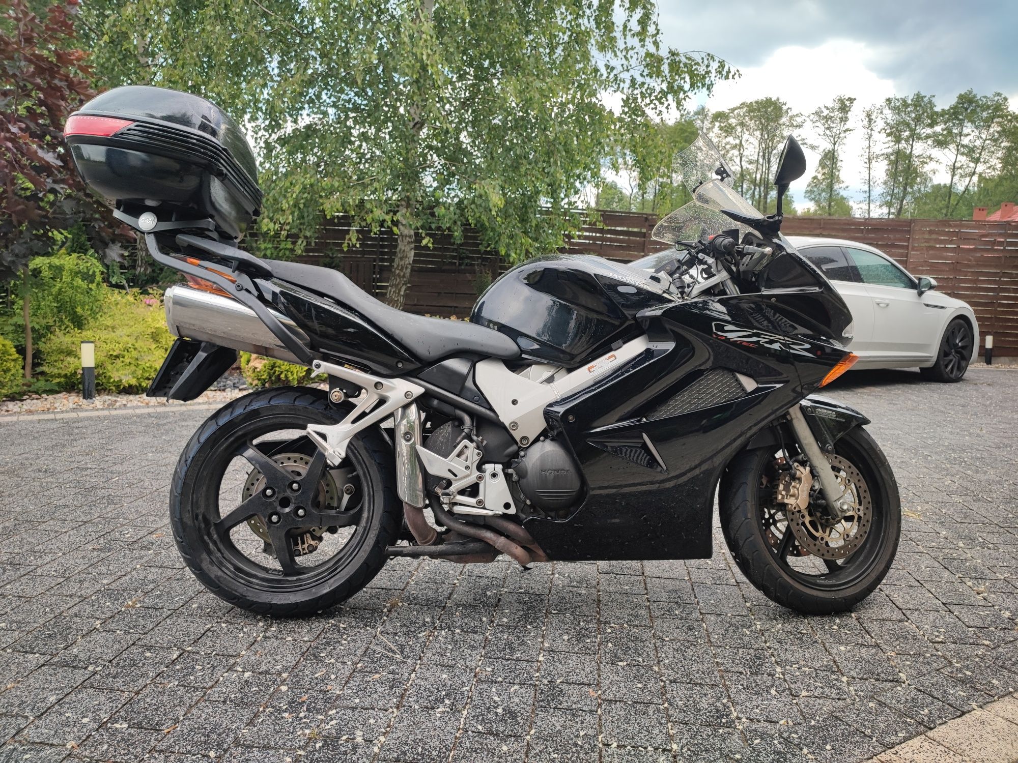 Honda VFR 800 oryginał ABS kufer