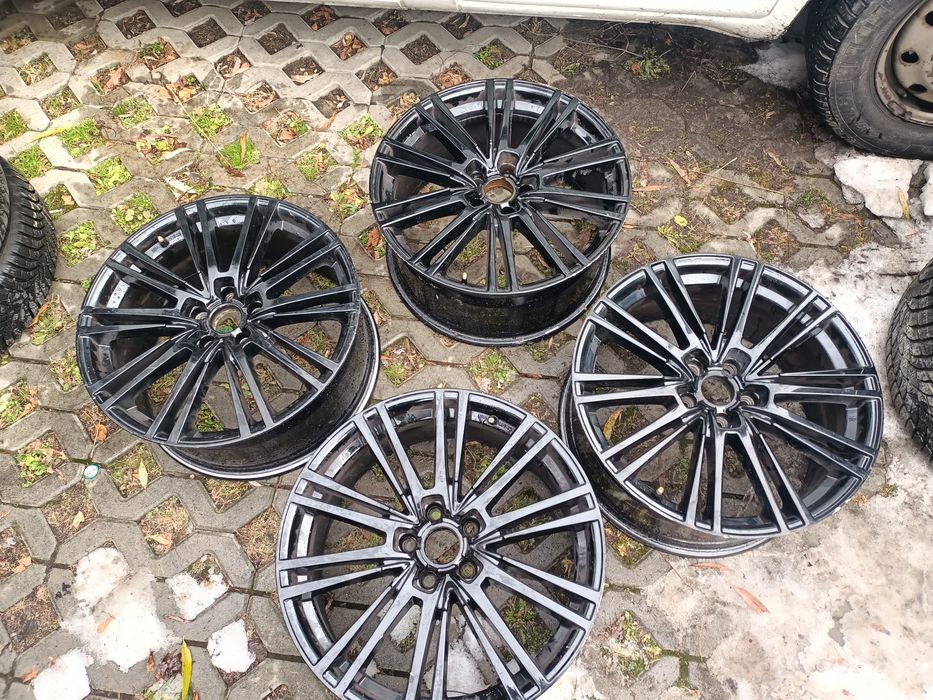 Felgi 19' 5x112 ET45 otwór centrujący 66,6