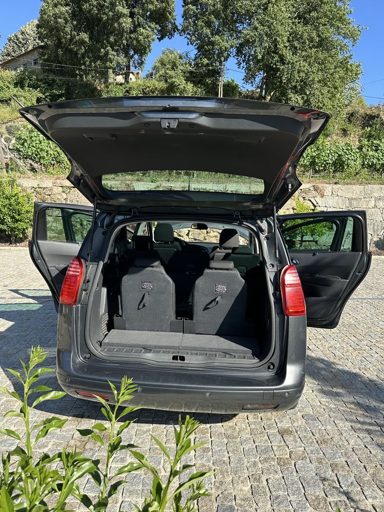 Peugeot 5008 1.6 HDi Executive