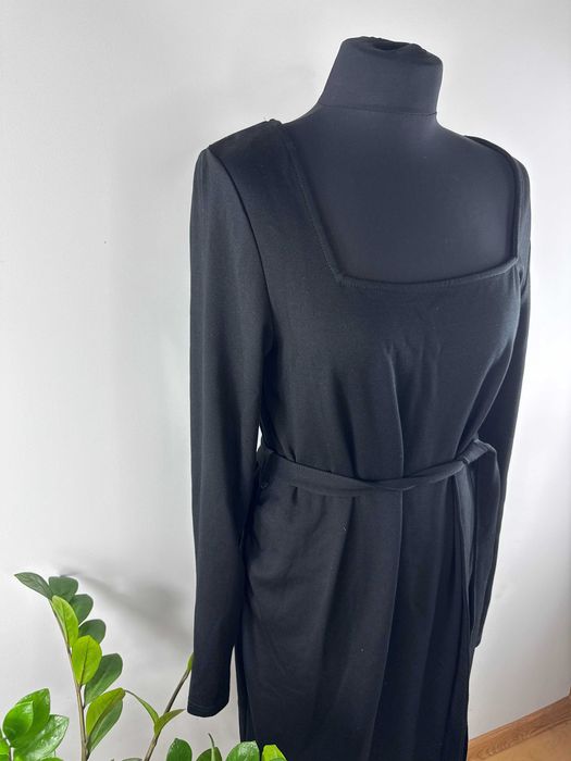 Czarna sukienka z kwadratowym dekoltem dzianinowa ciążowa Bonprix L/XL