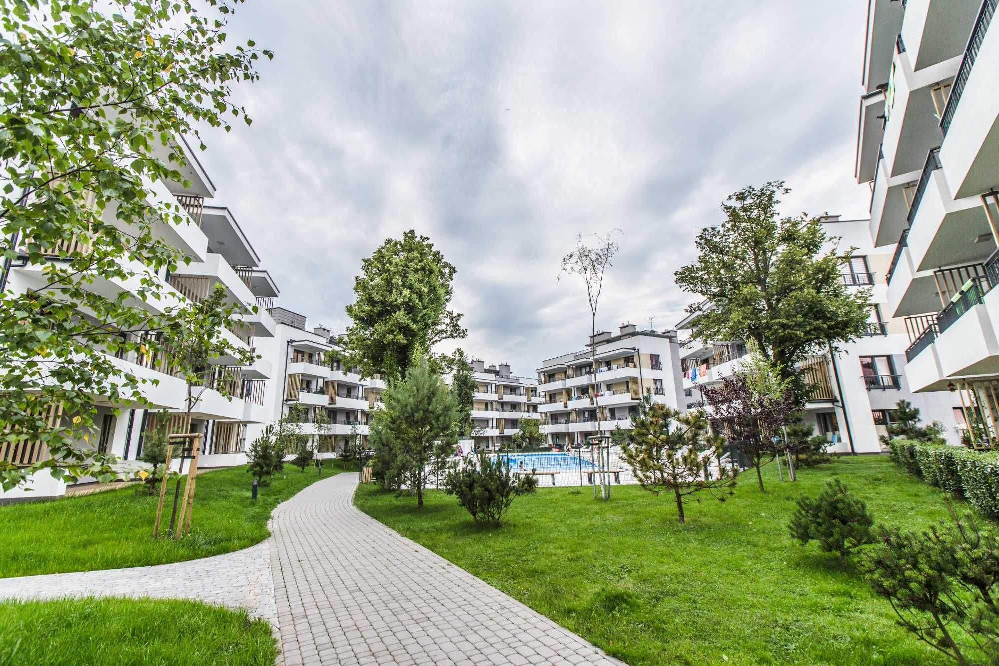 Sprzedam apartament z podgrzewanym basenem 700 m od morza