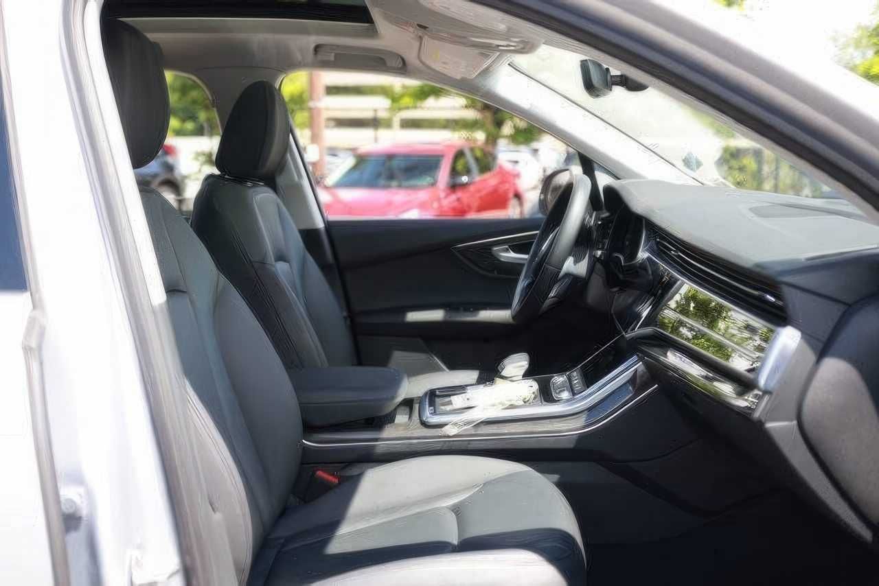 2022 Audi Q7 quattro Premium 55 TFSI