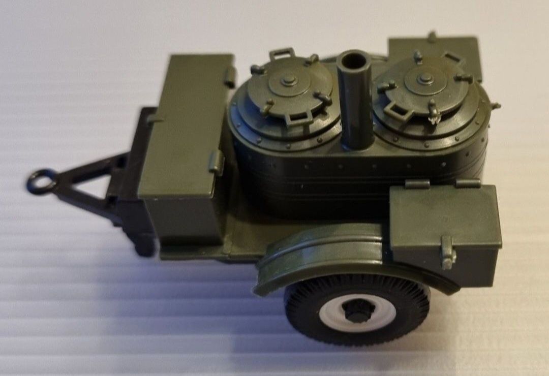Kultowe Auta PRL kuchnia polowa 1:43