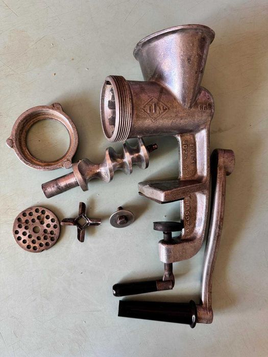 Мясорубка ручная