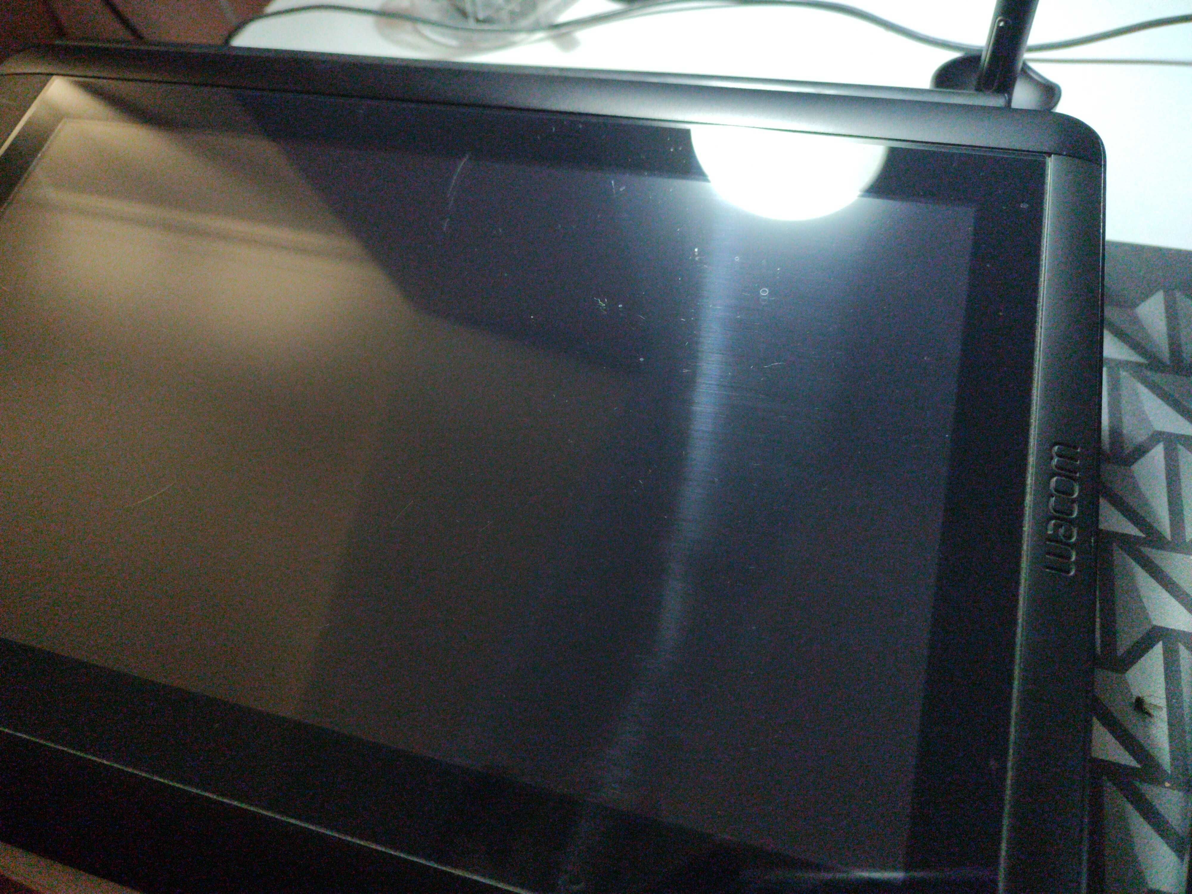 Wacom cintiq 13 display/mesa de desenho.
