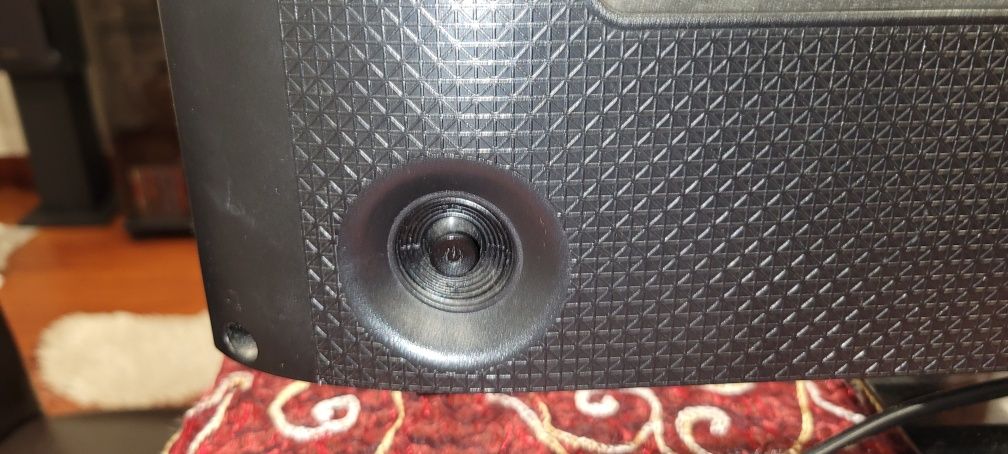 TV Sansung 24" com comando