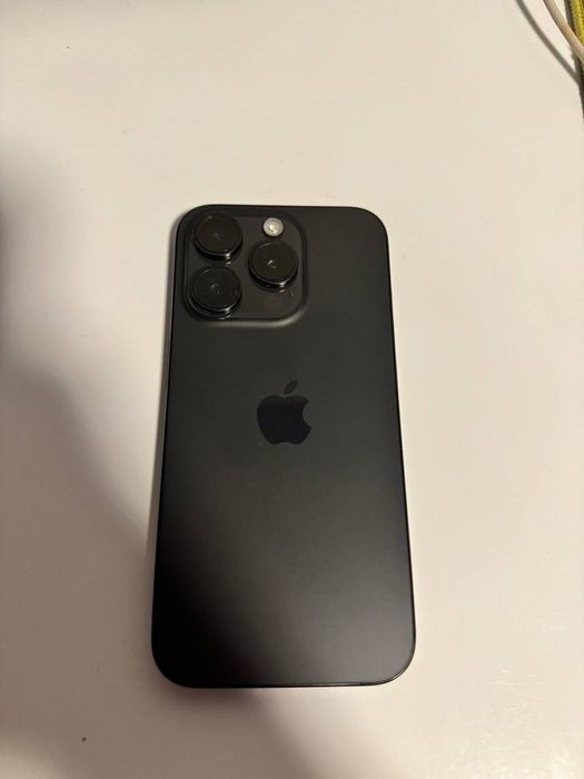iPhone 15 pro 128
