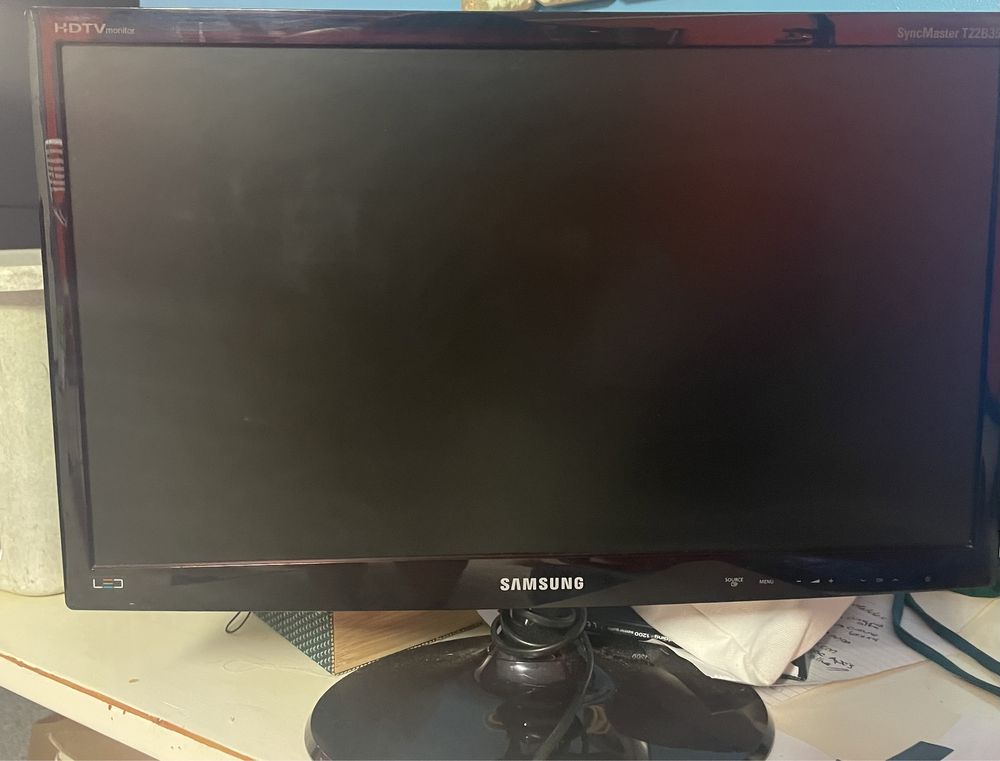Monitor Samsung SyncMaster T22B350 – HDTV + LED – Excelente Estado