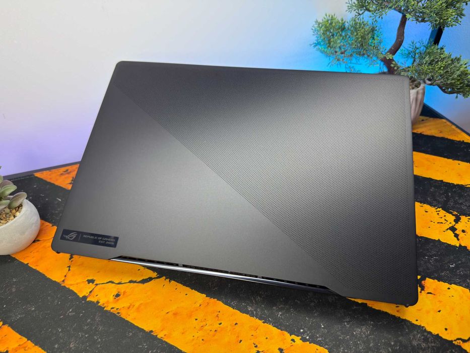 як новий Asus rog zephyrus M16, rtx4070, i9-13900, 1tb, 32gb, 240 hz