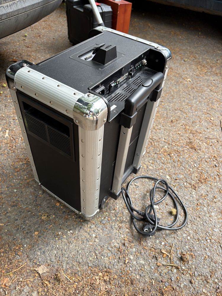 Kolumna aktywna, głośnik, piecyk 200W iPod Skytec PA201 200W mobilna