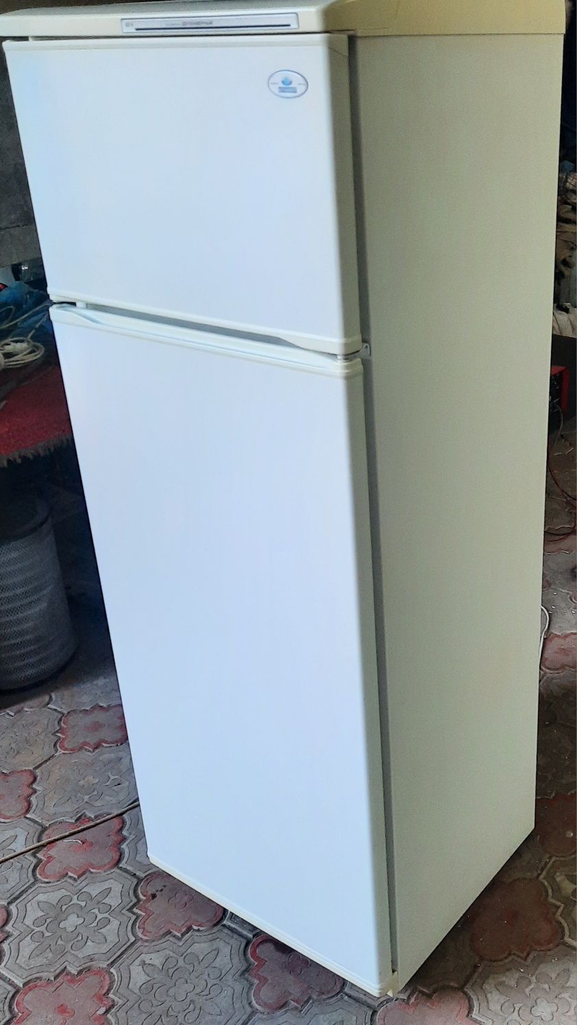Холодильник Атлант, двухкамерный