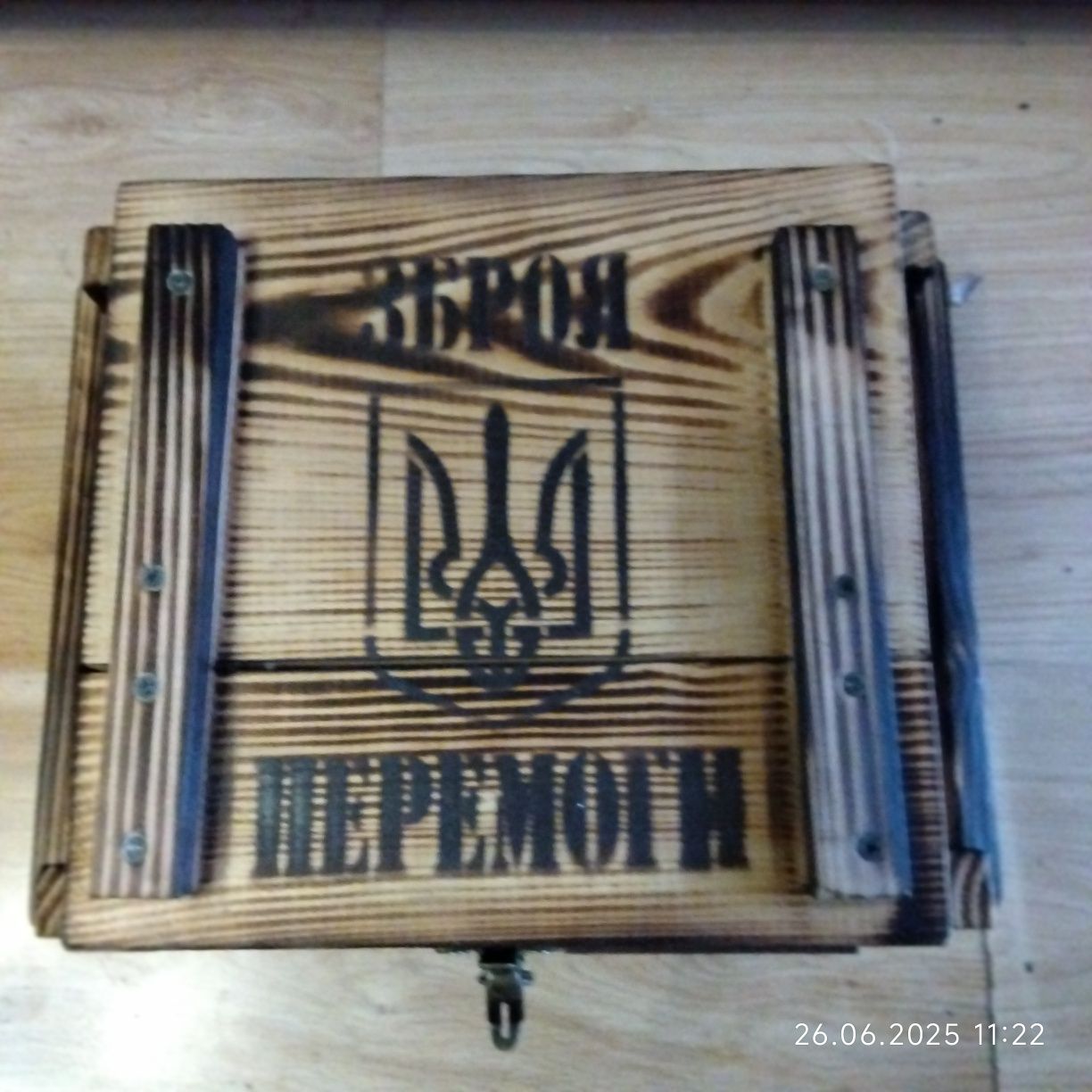 Подарочный набор для мужчины в кейсе из дерева
