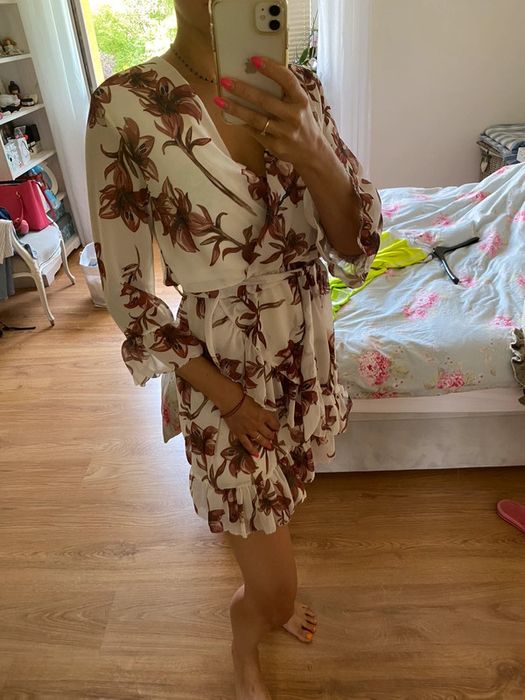 Sukienka włoska w kwiaty tiul falbanki wiązana sexi S 36 butik