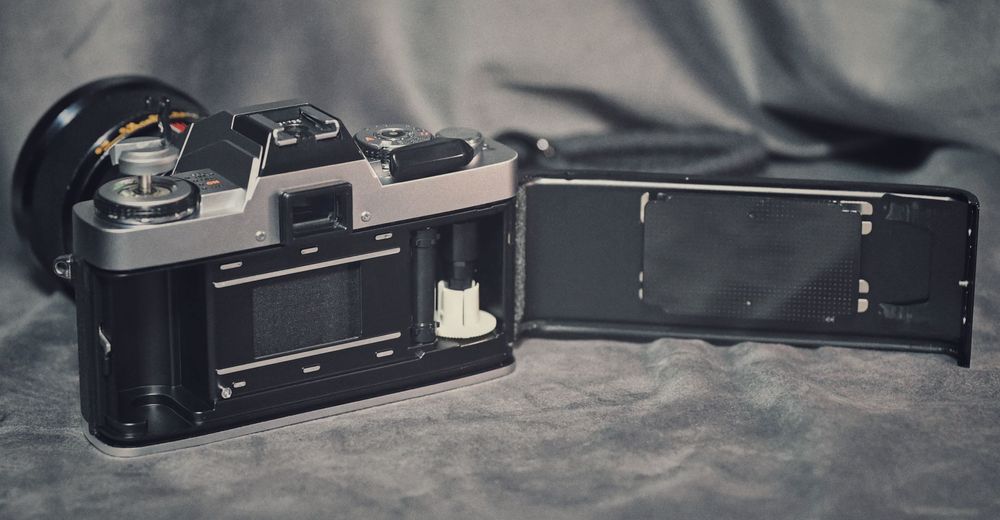 Analogowy aparat fotograficzny Minolta