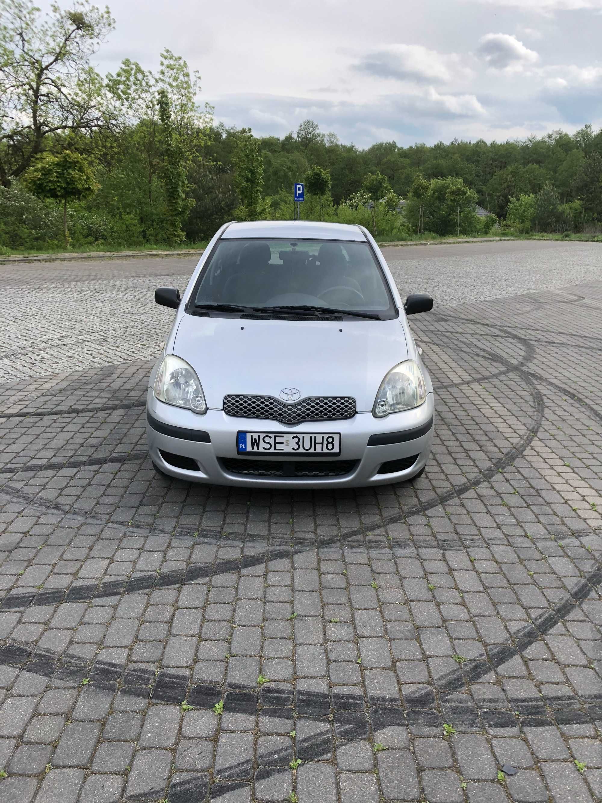 Toyota Yaris 2004 Rok