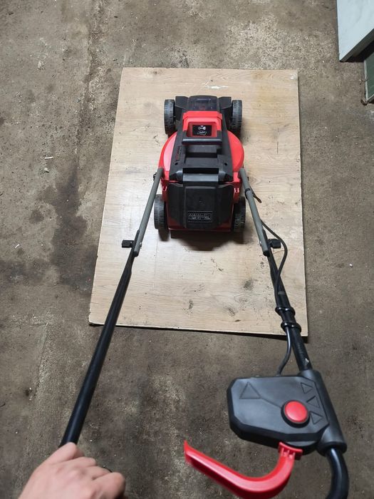 Kosiarka akumulatorowa Einhell GE-CM 18/30 Li Kit Power X-Change