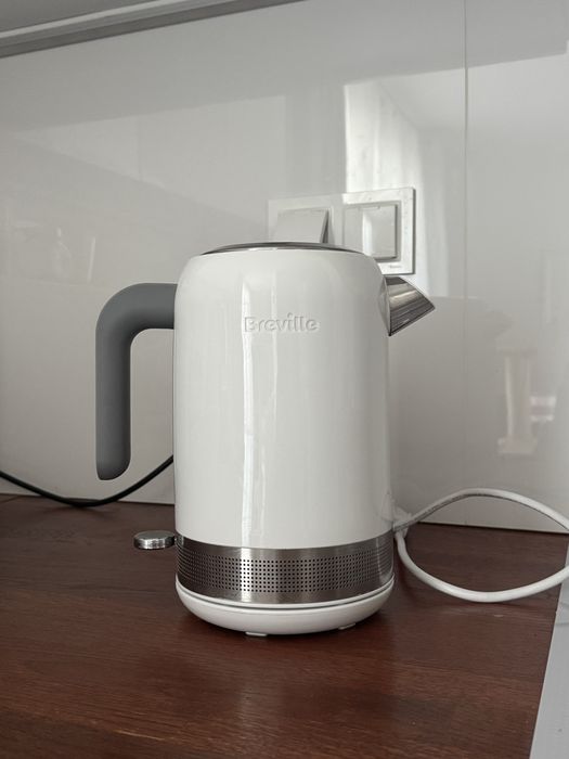 Czajnik Breville