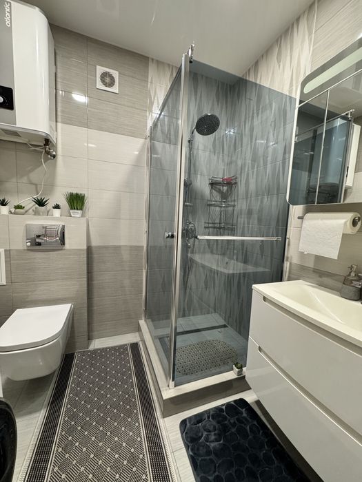 Здам 1 кімнатну квартиру в Жк Сімейний люкс з видом на Дніпро