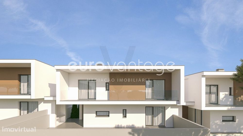Moradia T4 Maceirinha - Leiria