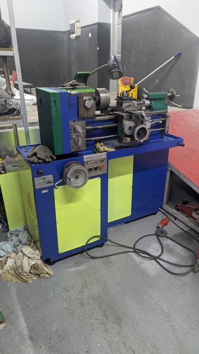 Tokarka produkcji rosyjskiej 16у04п mała kompaktowa