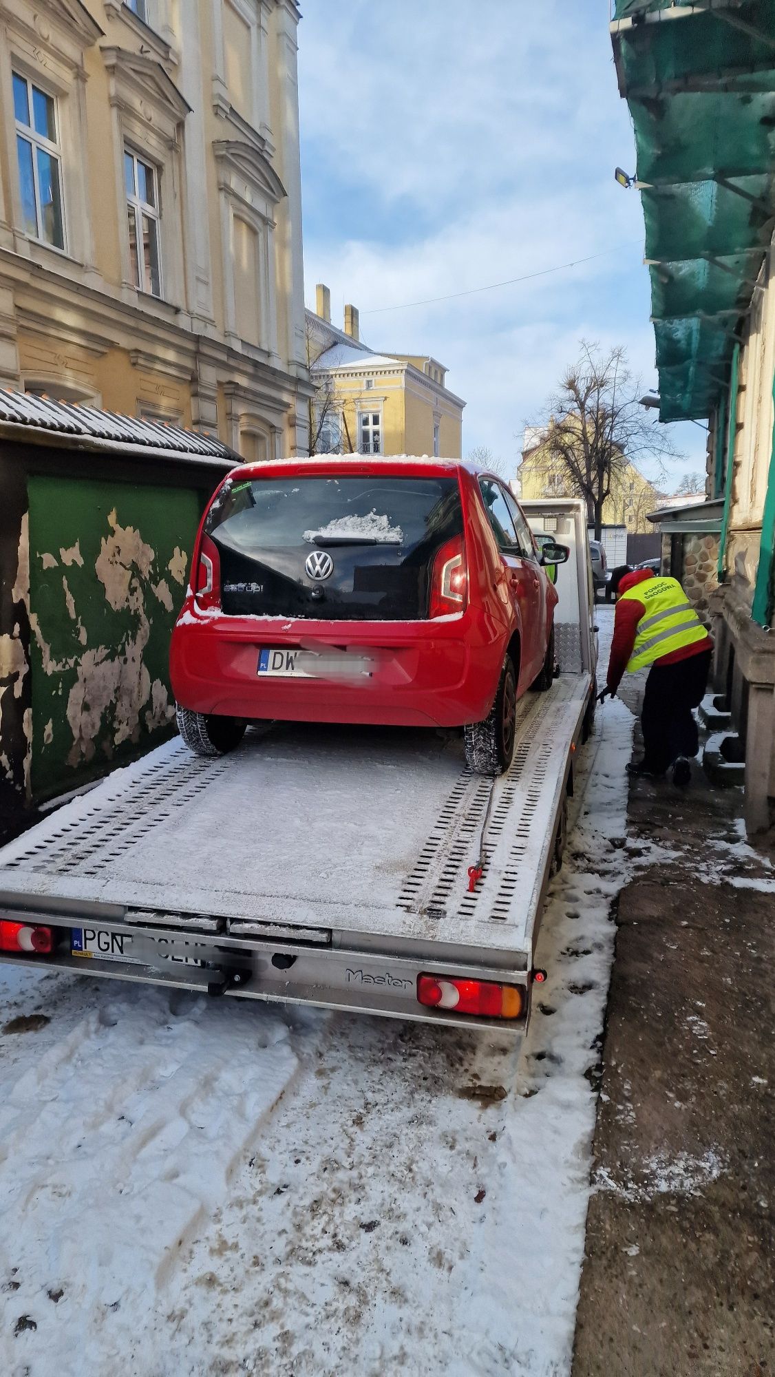 Auto Pomoc Drogowa Osobowe BUS Dostawcze 24H laweta Gniezno Holowanie
