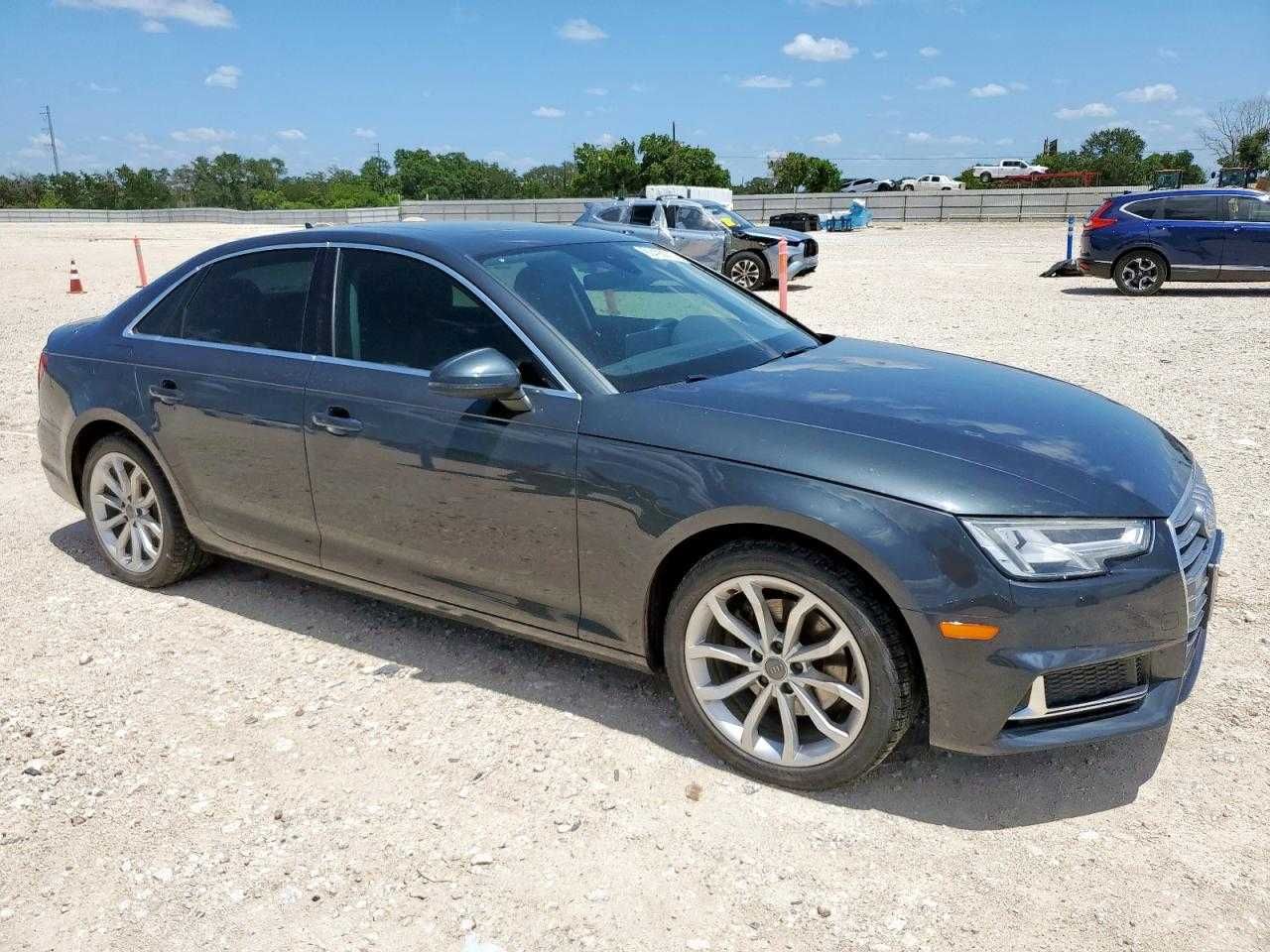 Автомобіль 2018 AUDI A4 Premium plus