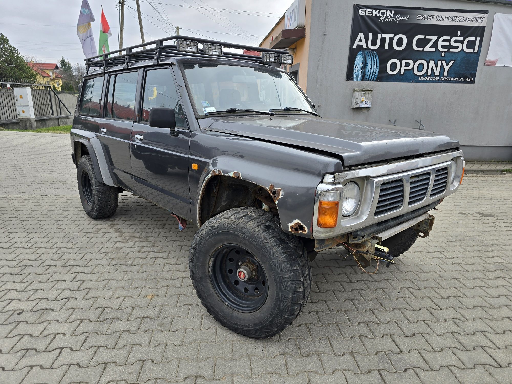 Nissan Patrol GR Y60 2 8