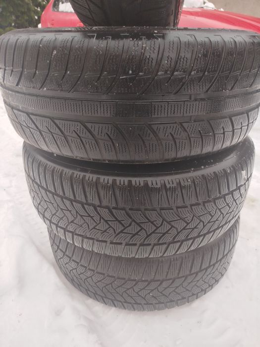 Komplet kół aluminiowych z oponami zimowymi