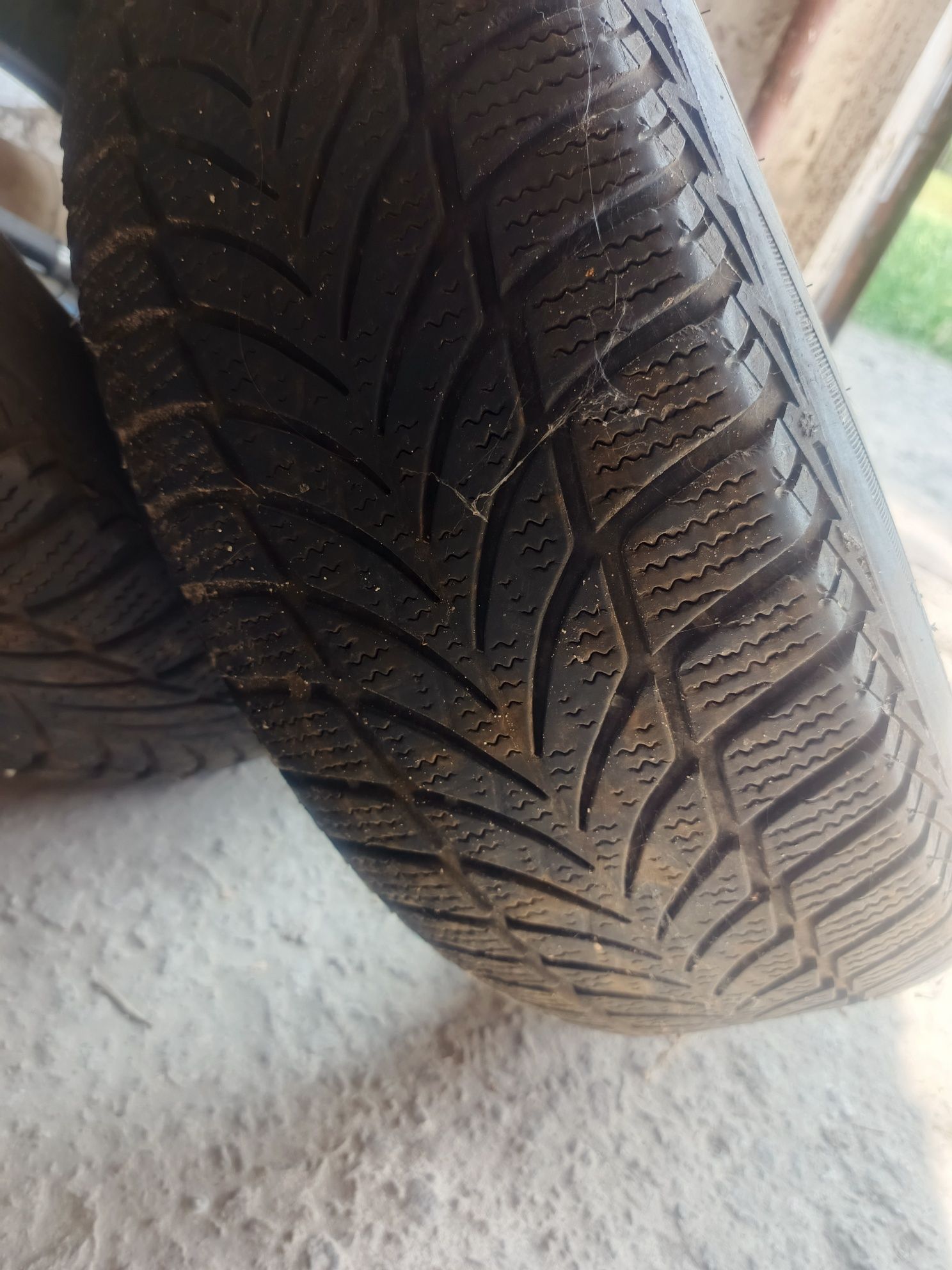 Шини Goodyear UltraGrip Ice 2