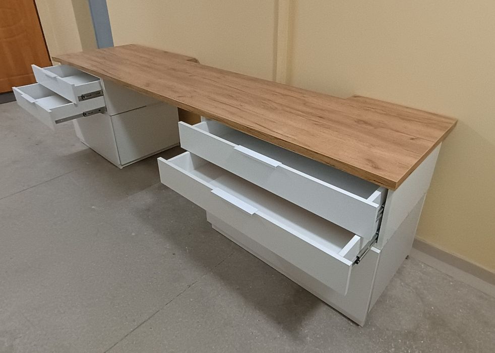 Komody i blat,  biurko