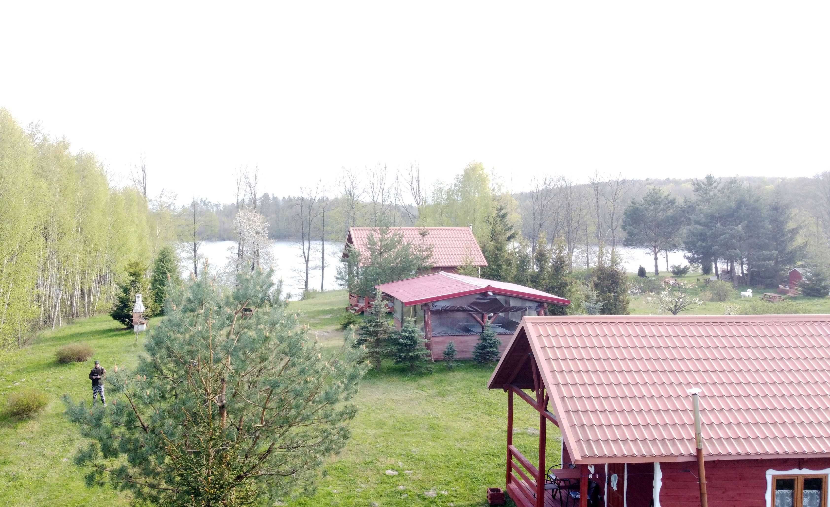 Domki z własną linią brzegową jeziora, Kaszuby- na wynajem