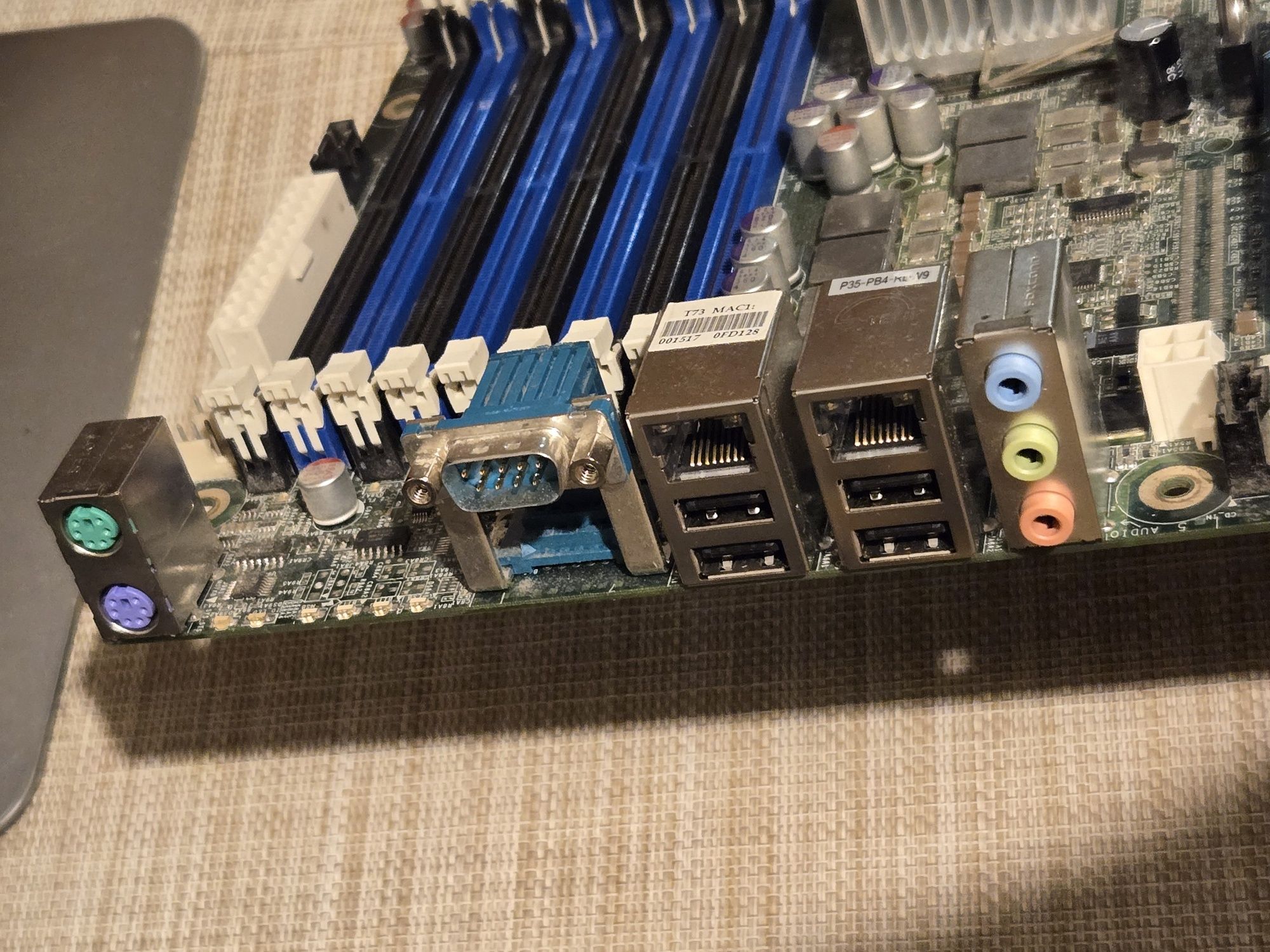 Intel Server Board S5000XVN/XSL 2x Xeon X5355 jak 2x Core 2 Quad