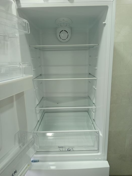 Frigorífico becken com dispensador de água