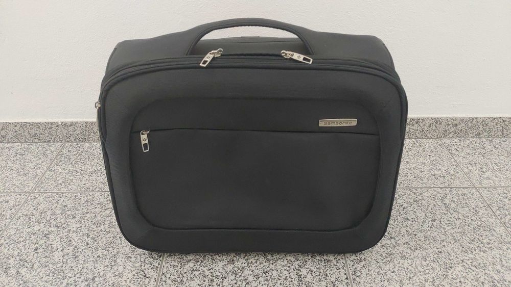 Mala Trolley Samsonite para Portátil – Preto | Excelente Estado