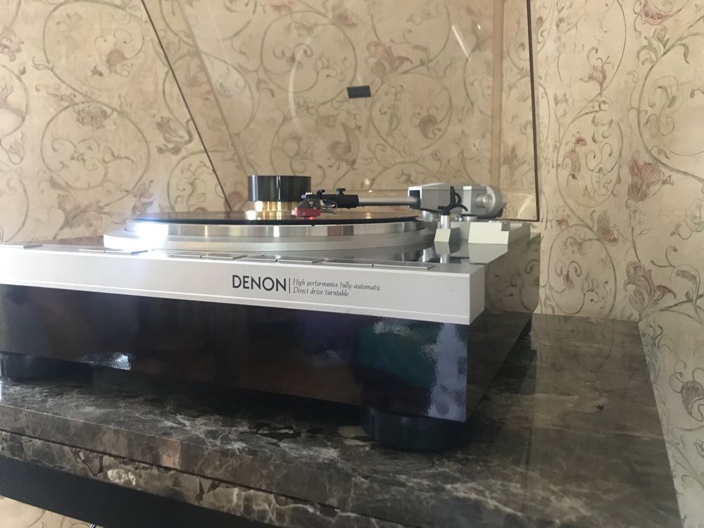 Проигрователь винила Denon dp47 f
