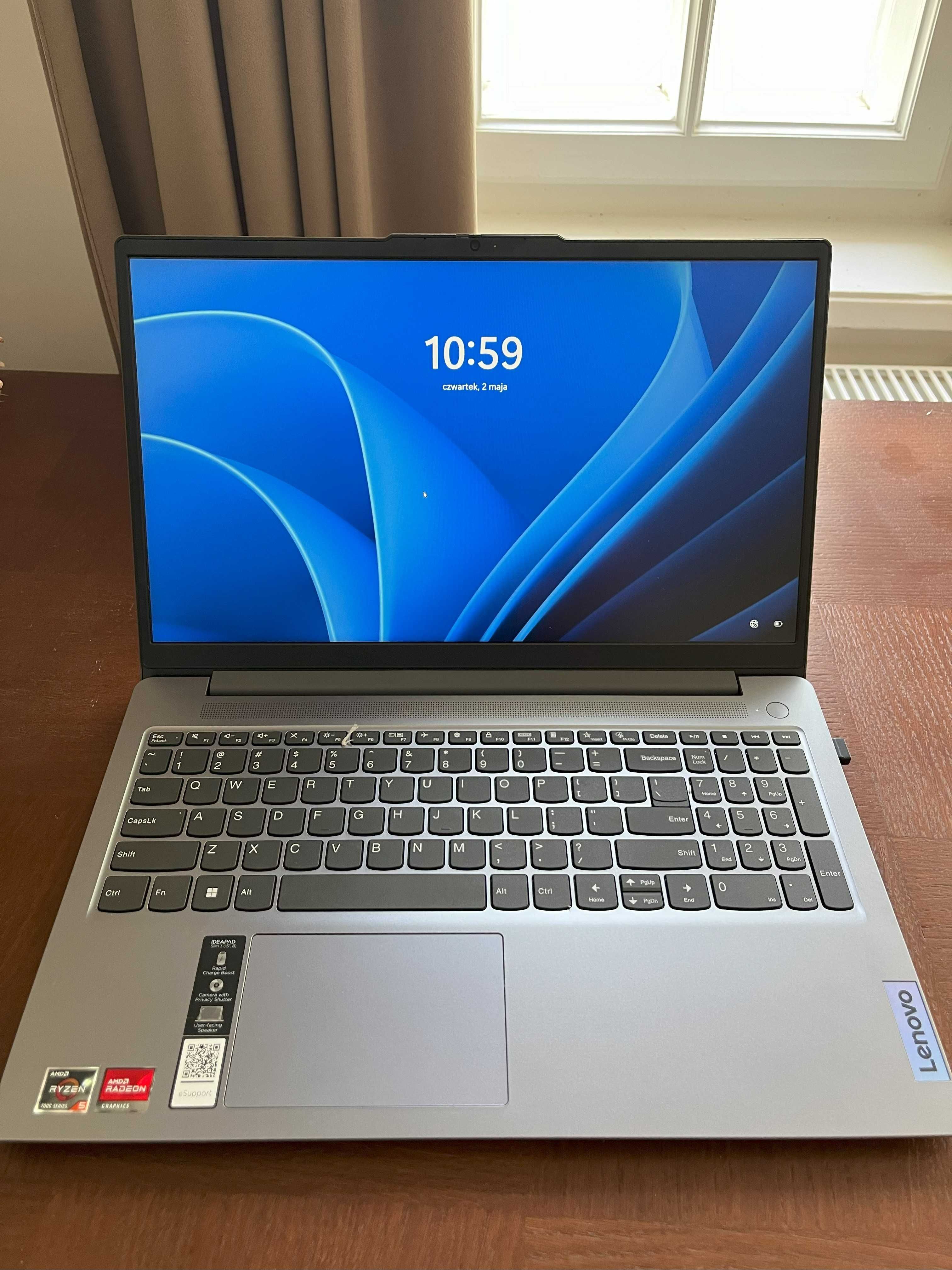 Laptop Lenovo IdeaPad Slim 3 15ABR8 15,6"