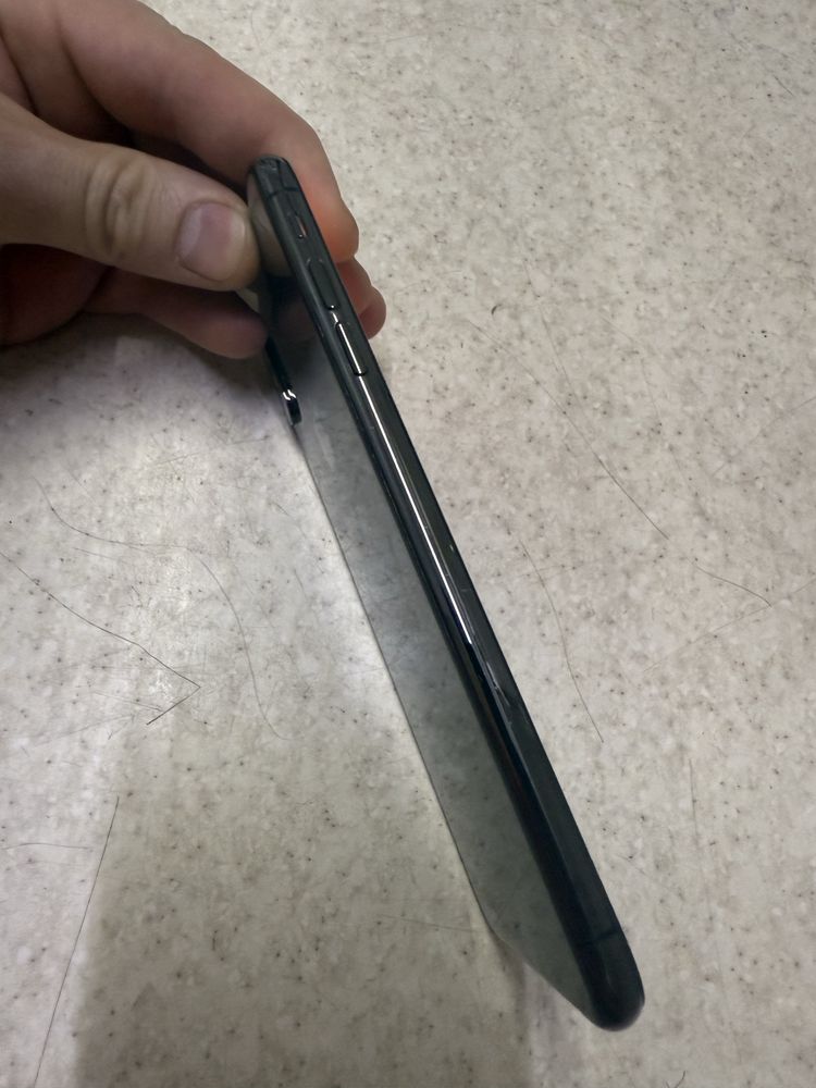 iPhone Xs Max АКБ 81%