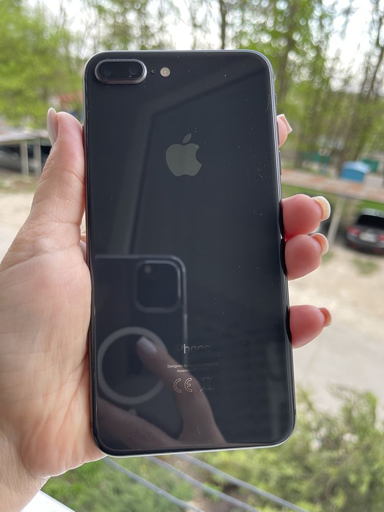 iphone 8 + 64 гб