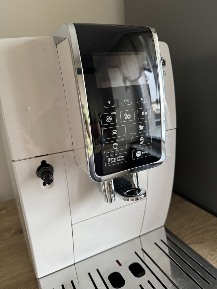 Ekspres do kawy Delonghi Dinamica De’Longhi