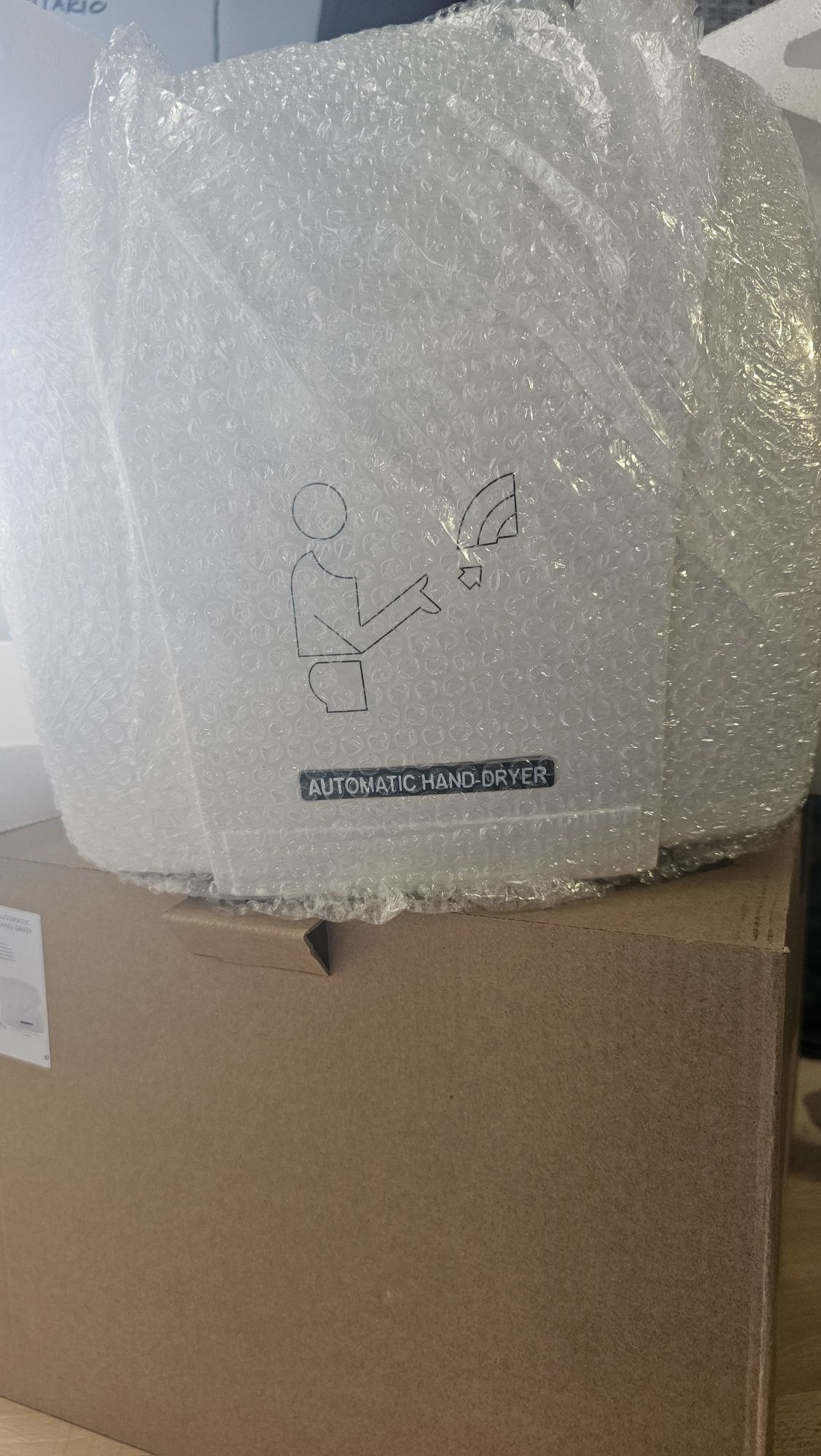 Secador de mãos automático (NOVO)
sensor