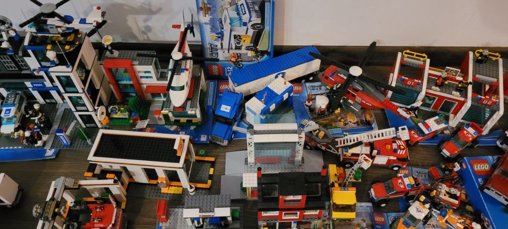 Lego  kilka zestawów 3367, 7208, 7286, 7848, 7642, 4429, 7498, 7208