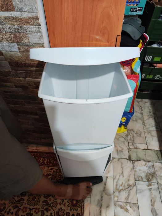 Caixote do lixo duplo