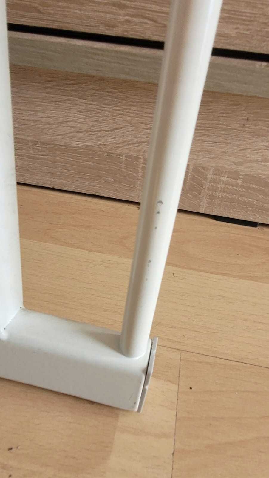 Hauck AutoClose Barierka ROZPOROWA z NISKIM PROGIEM na drzwi 75-80 cm