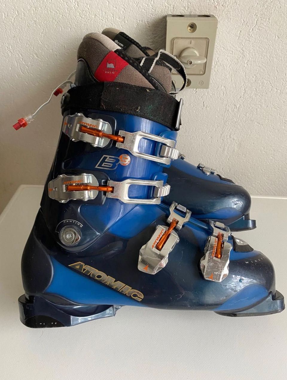 Buty narciarskie Atomic Widefit Thermo Skin długość 344 mm