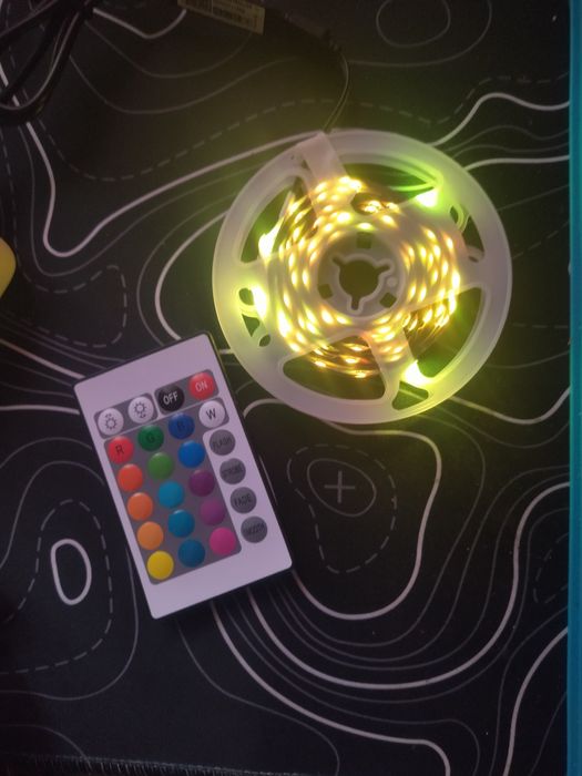 Нова 5 метрова RGB світлодіодна стрічка 5V USB