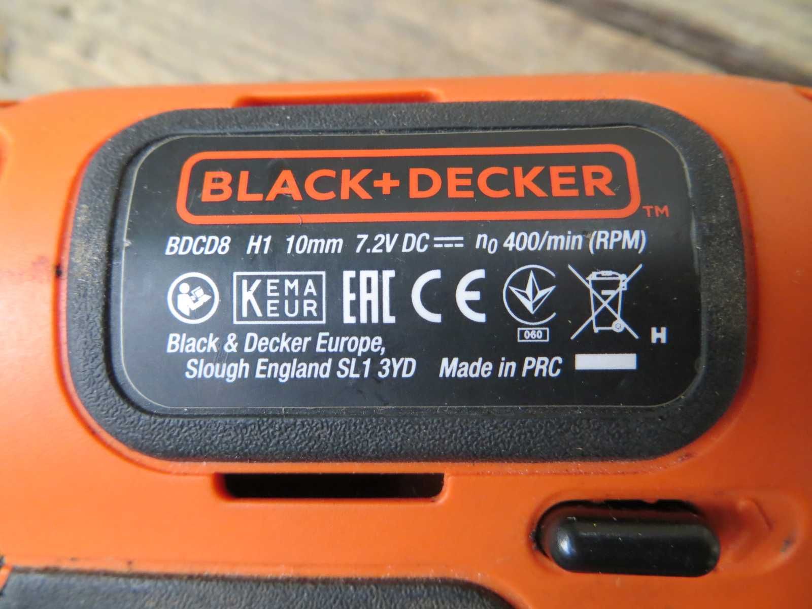 Викрутка електрична шуруповерт Black + Decker BDCD8 Micro USB