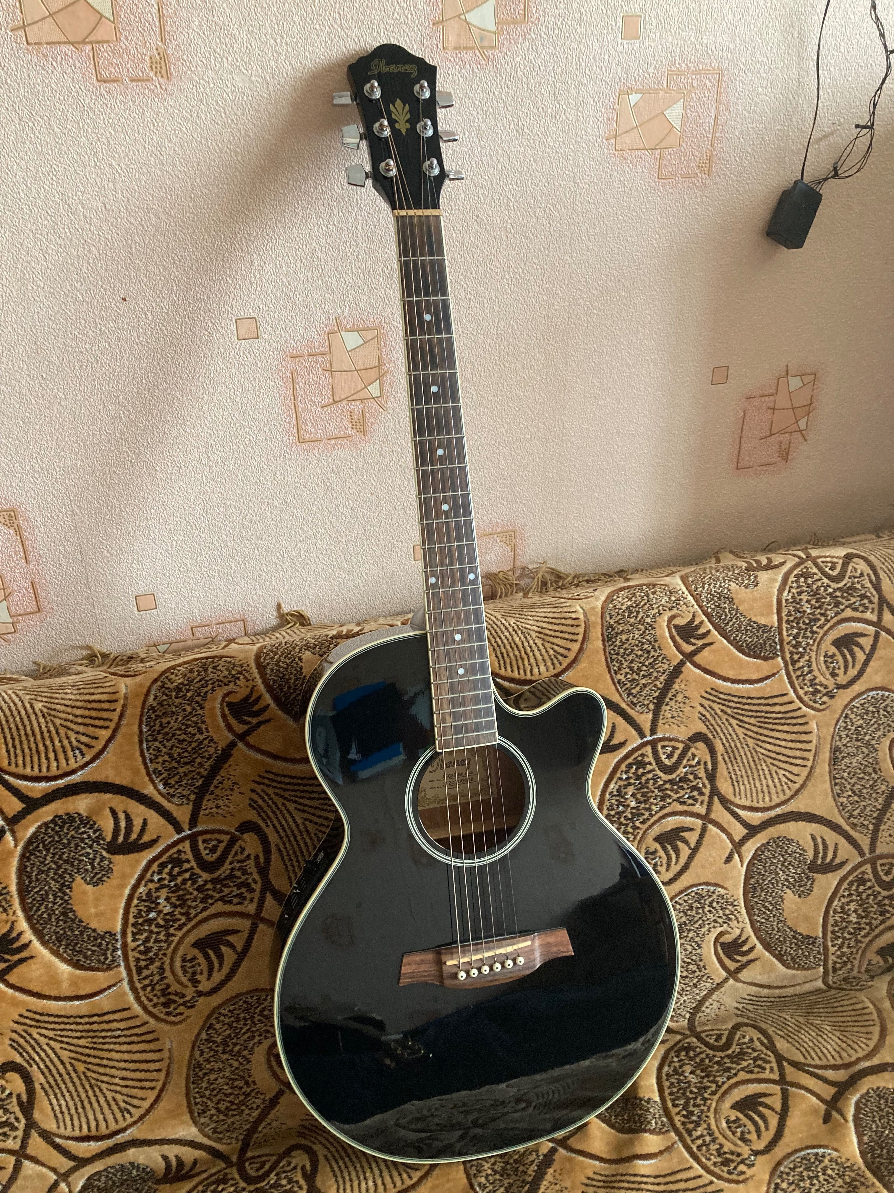 Електроакустична гітара Ibanez AEG8-BK