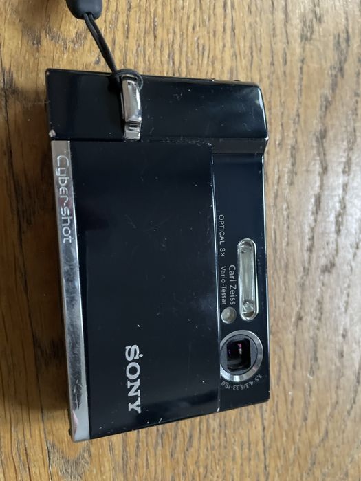 Aparat sony cyber-shot DSC-T30