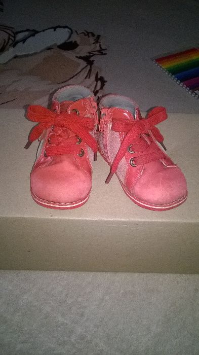 Весняні ботики на дівчинку 2-3 роки.Весенние осенние ботинки