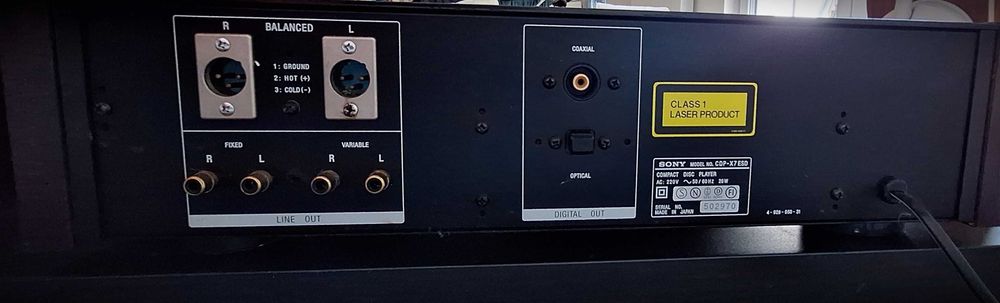 Odtwarzacz CD Sony X7ESD Biały kruk Hi-End